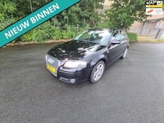 Audi A3 Sportback - 1.4 TFSI Attraction Business Edition LEUKE AUTO RIJDT EN SCHAKELT GOED