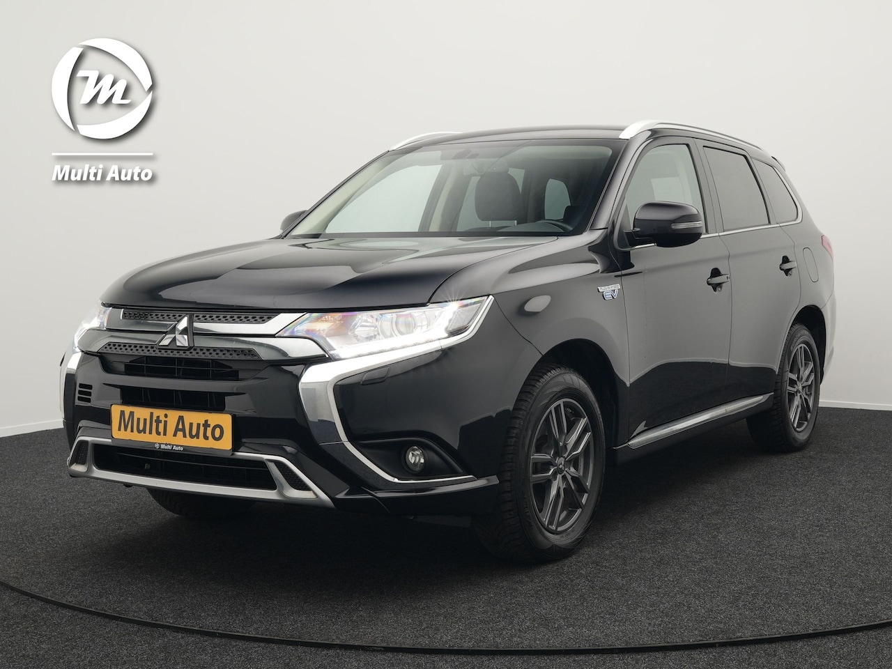 Mitsubishi Outlander Sport - 2.4 Intense Plug In Hybrid 225pk Dealer O.H. PHEV | Alcantara Sportstoelen | Trekhaak Afne - AutoWereld.nl