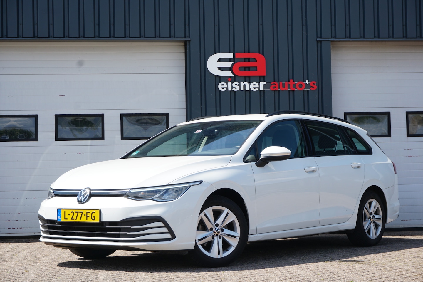Volkswagen Golf Variant - 1.0 TSI Life | TREKHAAK | ADAPTIVE | CARPLAY | - AutoWereld.nl