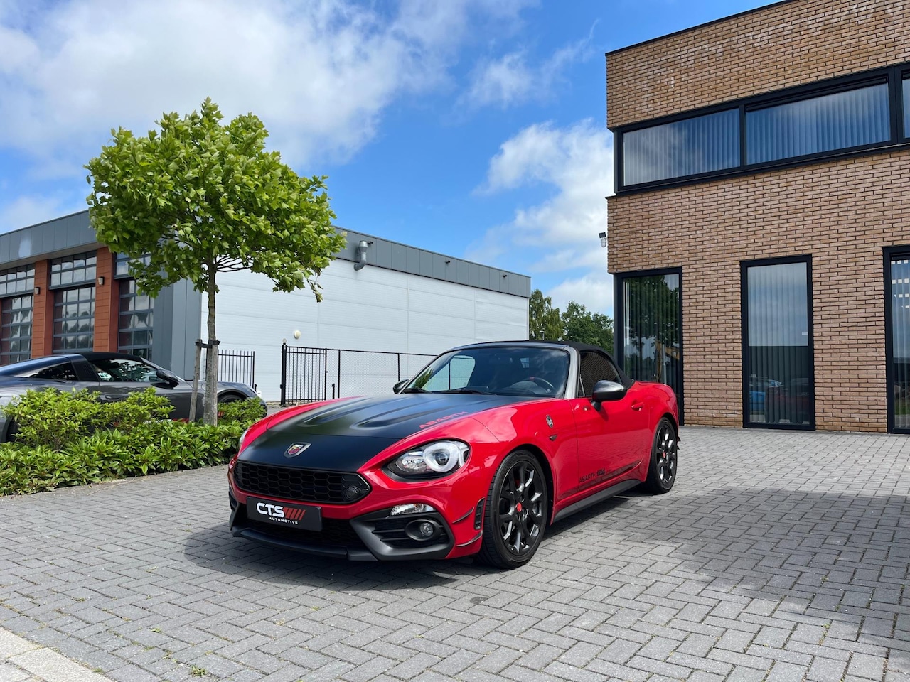 Fiat 124 Spider - 1.4 MultiAir Turbo Abarth 1.4 MultiAir Turbo Abarth - AutoWereld.nl