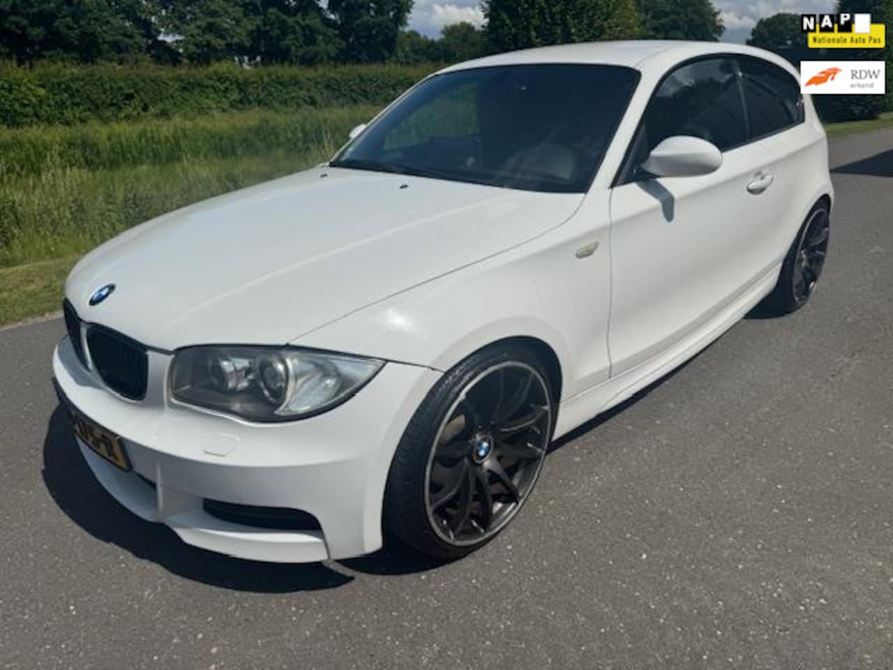 BMW 1-serie - 118i 118i - AutoWereld.nl