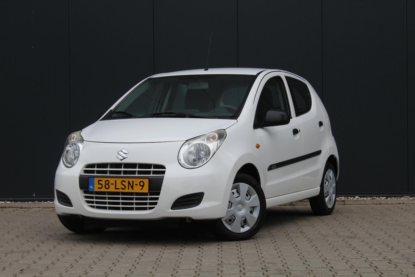 Suzuki Alto - 1.0 Base | 26.000 Km | NAP | 1e Eig. | Dealer onderhouden | APK | - AutoWereld.nl