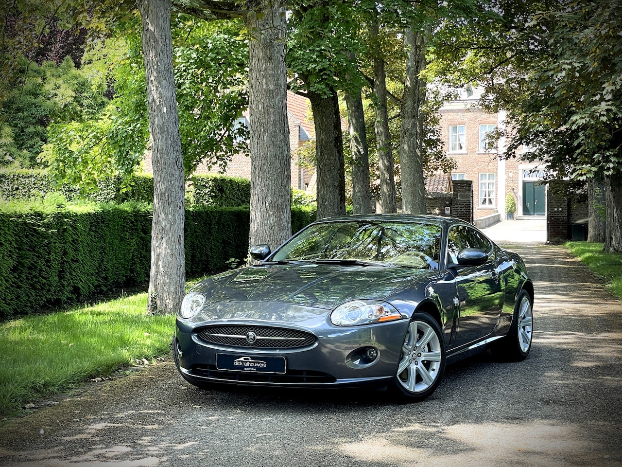 Jaguar XK - 4.2 V8 Coupé / YOUNGTIMER / 61.000KM !!!/ TOP STAAT / XK SPECIALIST - AutoWereld.nl