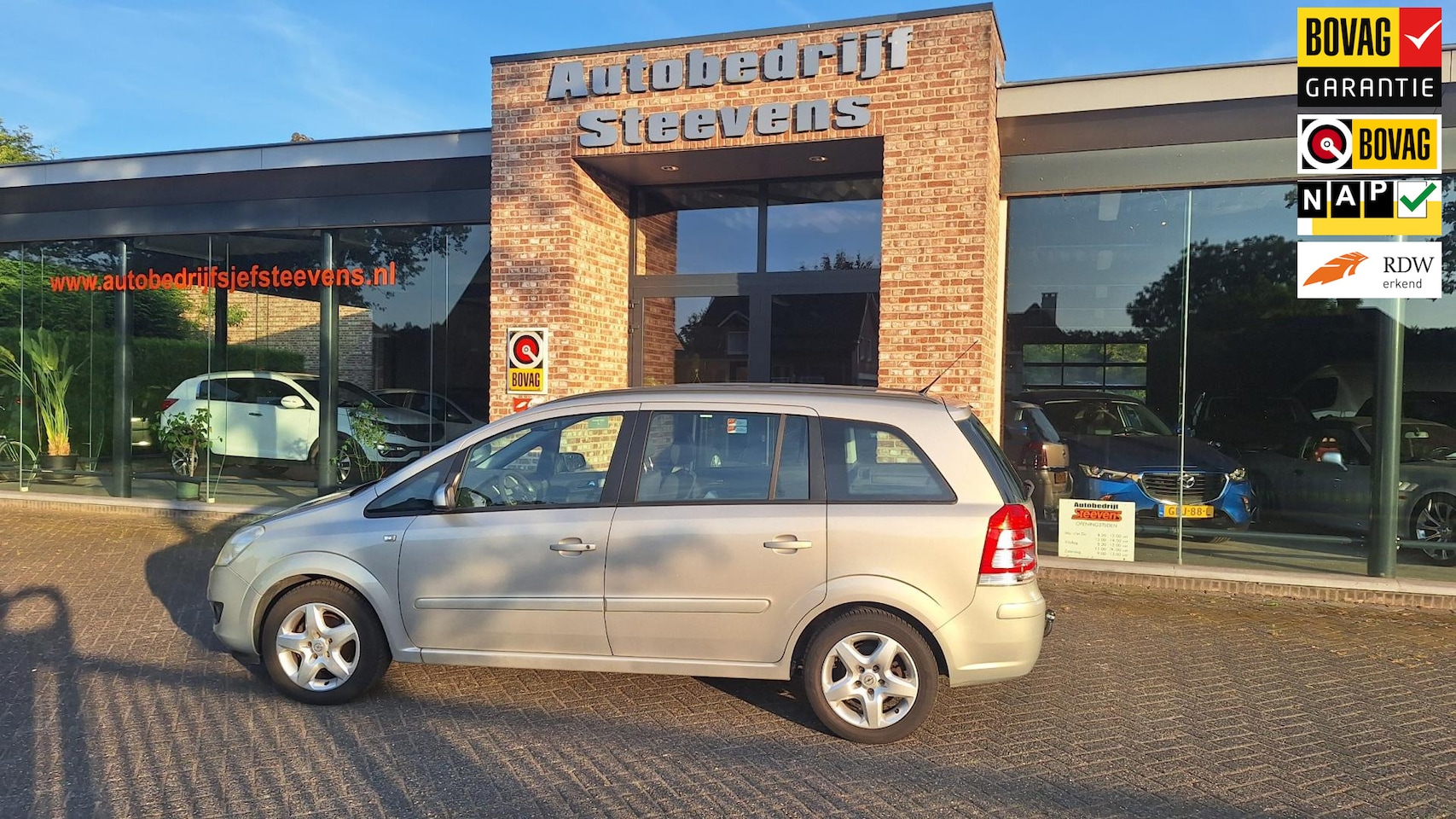 Opel Zafira - 1.6 Essentia 1.6 Essentia - AutoWereld.nl