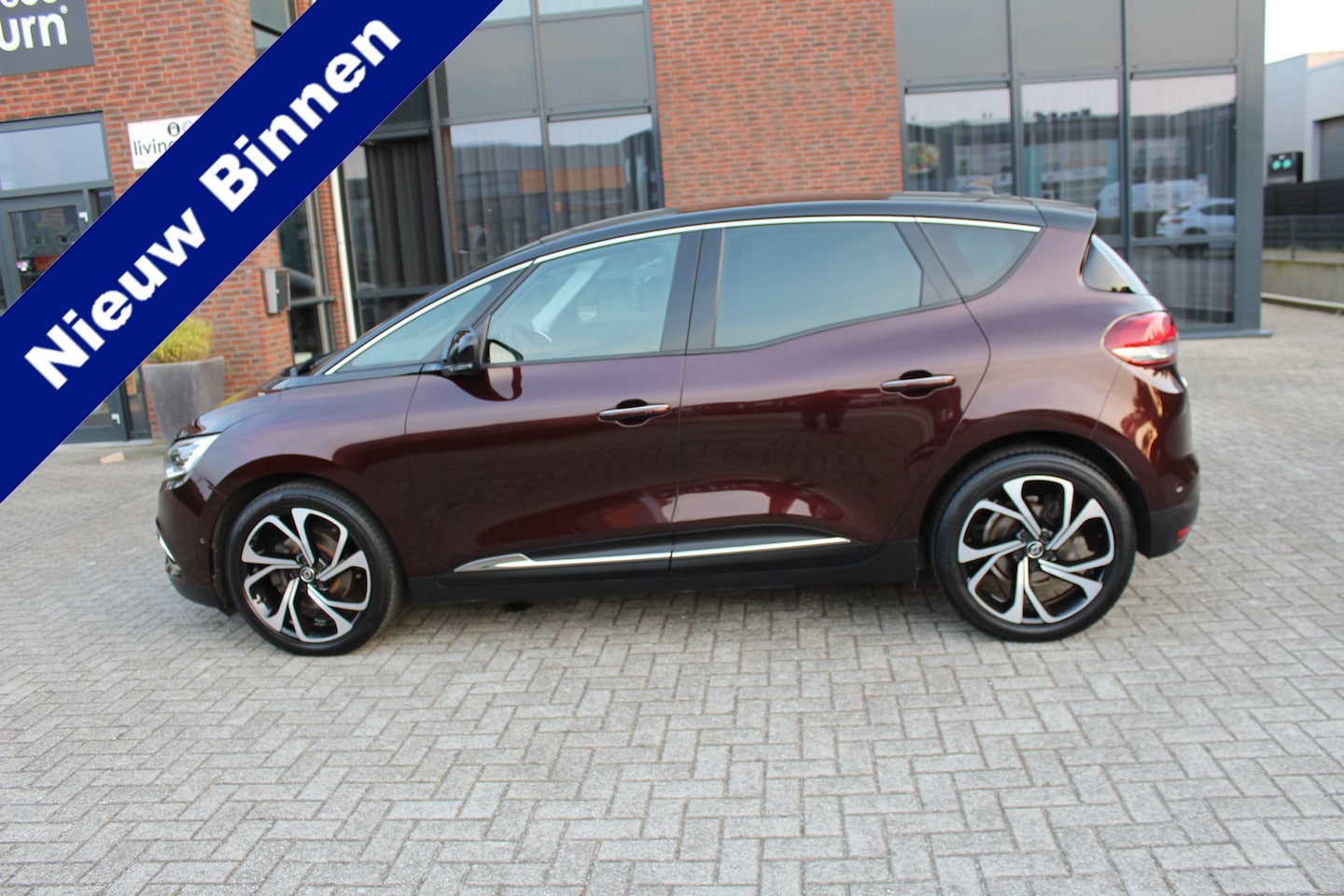 Renault Scénic - 1.3 TCe Bose Clima-Cruise-Navi-Camera-Led - AutoWereld.nl