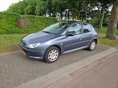 Peugeot 206 - 1.4 One-line