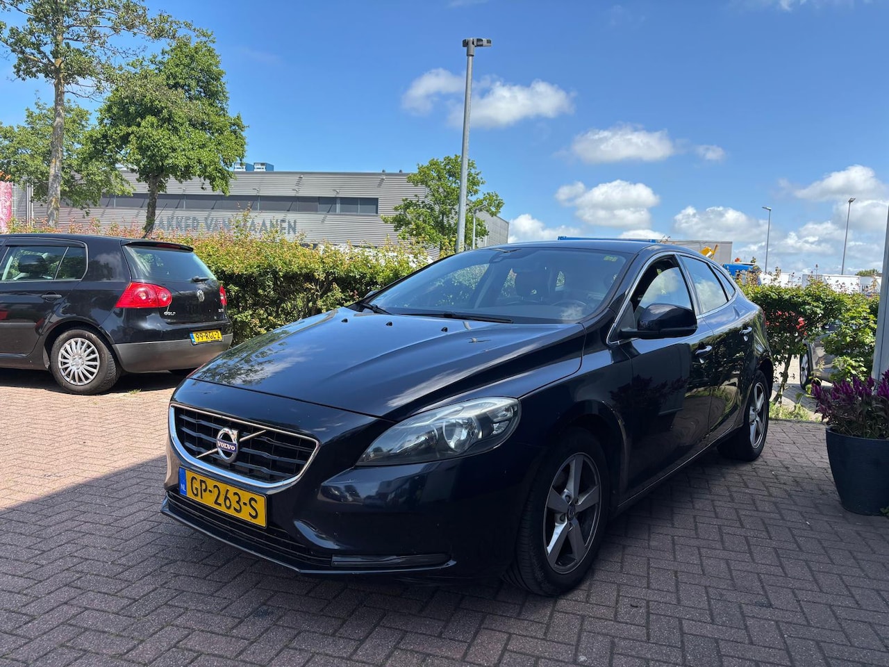 Volvo V40 - 2.0 D2 Summum Business 2.0 D2 Summum Business - AutoWereld.nl