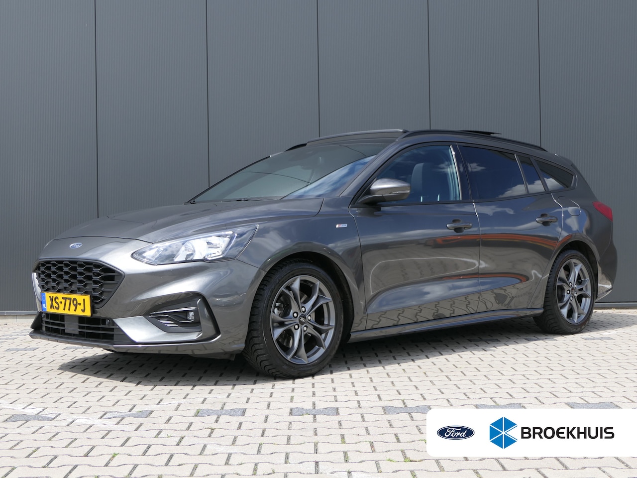 Ford Focus Wagon - 1.5 EcoBoost ST Line | 182pk! | Panoramadak | Trekhaak | B&O | Adaptive Cruise | Keyless - AutoWereld.nl