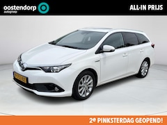 Toyota Auris Touring Sports - 1.8 Hybrid Dynamic | Trekhaak | Stoelverwarming | Keyless entry | Parkeercamera |