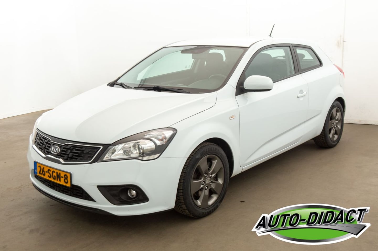 Kia Pro cee'd - Pro cee d 1.4 CVVT Navigator Plus Pack Airco - AutoWereld.nl