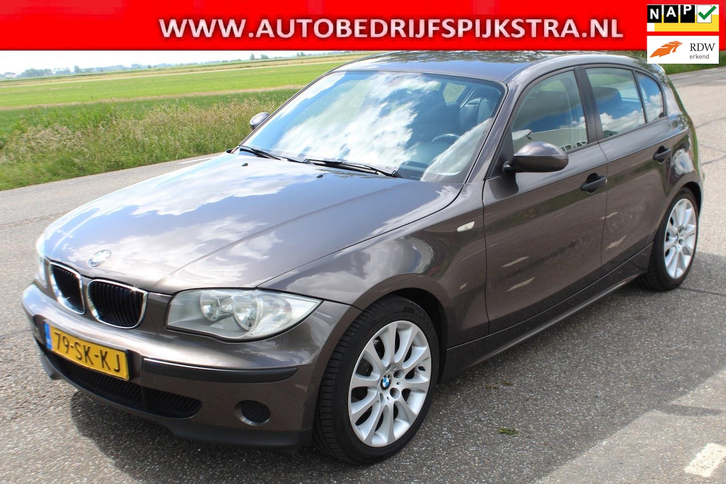 BMW 1-serie - 118i // AUTOMAAT / APK 05/2026 // - AutoWereld.nl