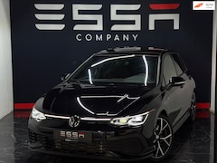 Volkswagen Golf - 2.0 TSI GTI Clubsport Pano IQ Sfeer ACC Camera 19"