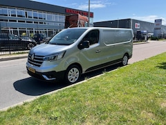 Renault Trafic E-Tech - Red L2 H1, Airco, Nav, Camera