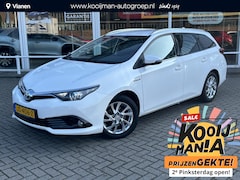 Toyota Auris Touring Sports - 1.8 Hybrid Aspiration | Cruise control | Spraakbediening | Airconditioning | Keyless start