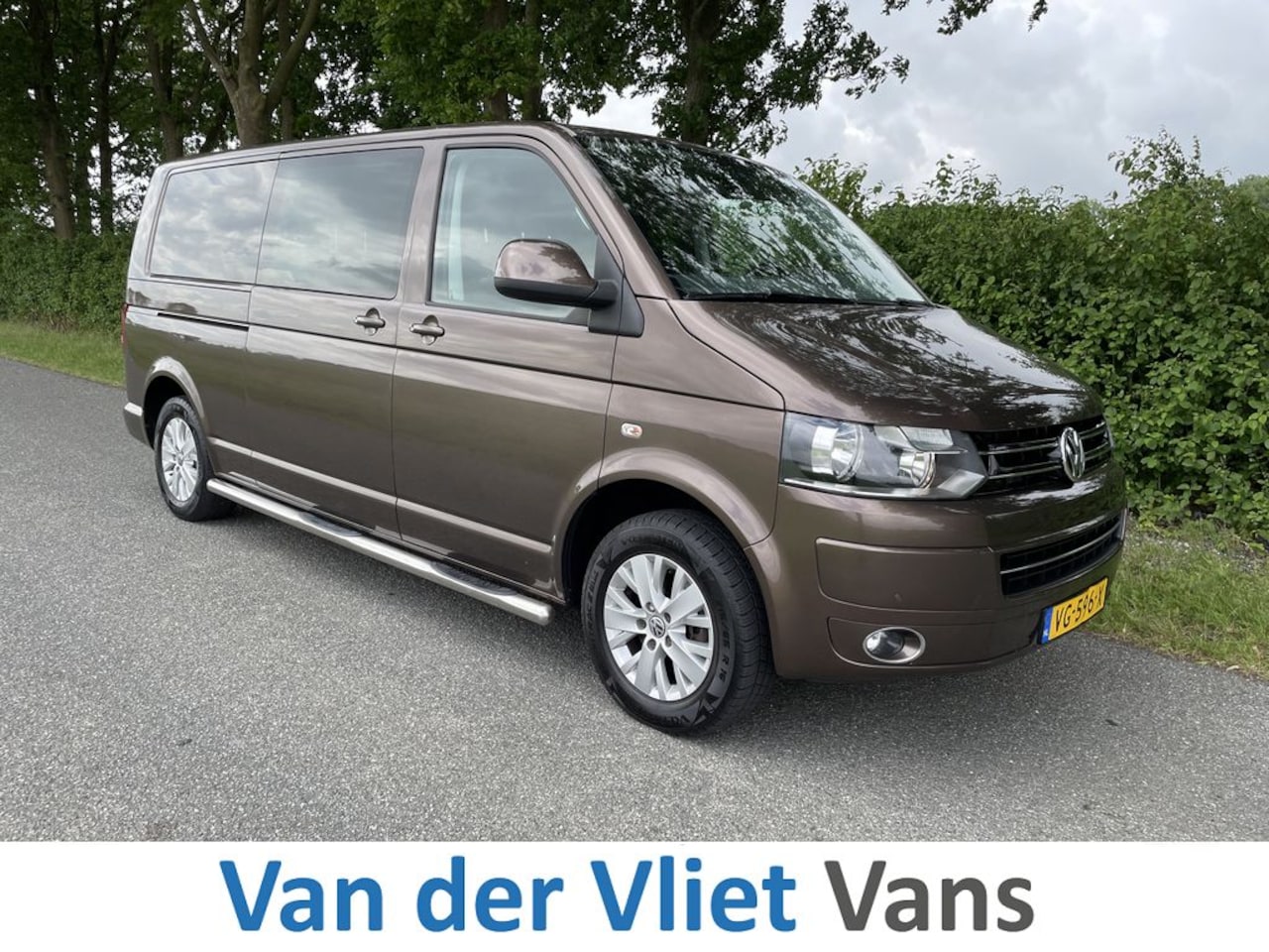 Volkswagen Transporter - 2.0 TDI 140pk L2 Dubbel Cabine Highline BPM Vrij! 6 persoons, Airco, Navi, PDC V+A, Trekha - AutoWereld.nl