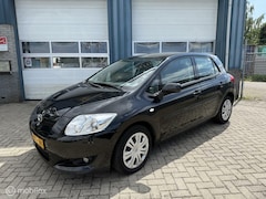 Toyota Auris - 1.6-16V Luna Business