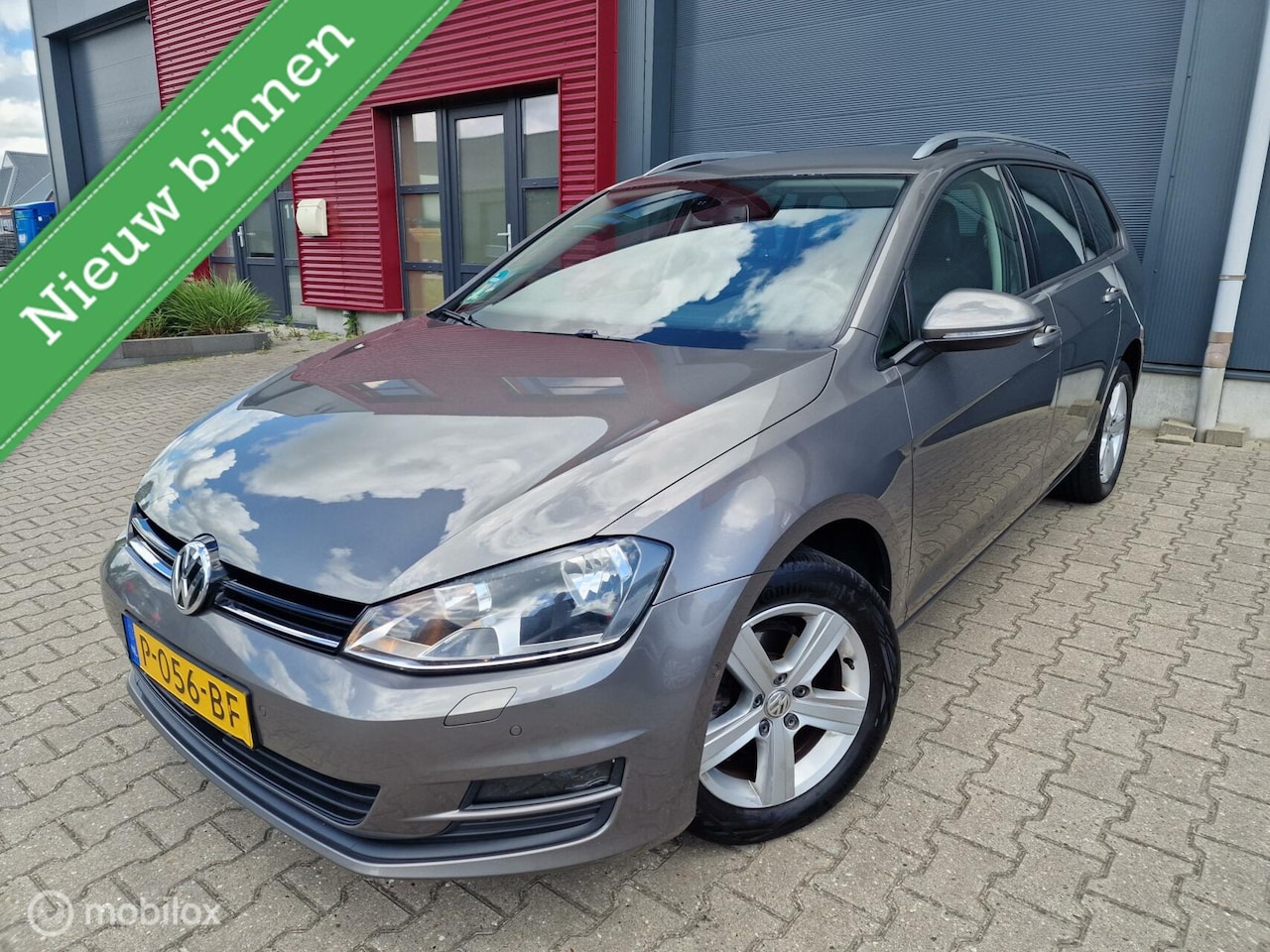 Volkswagen Golf Variant - 1.2TSI Highline /Cruise C. /Nwe APK - AutoWereld.nl