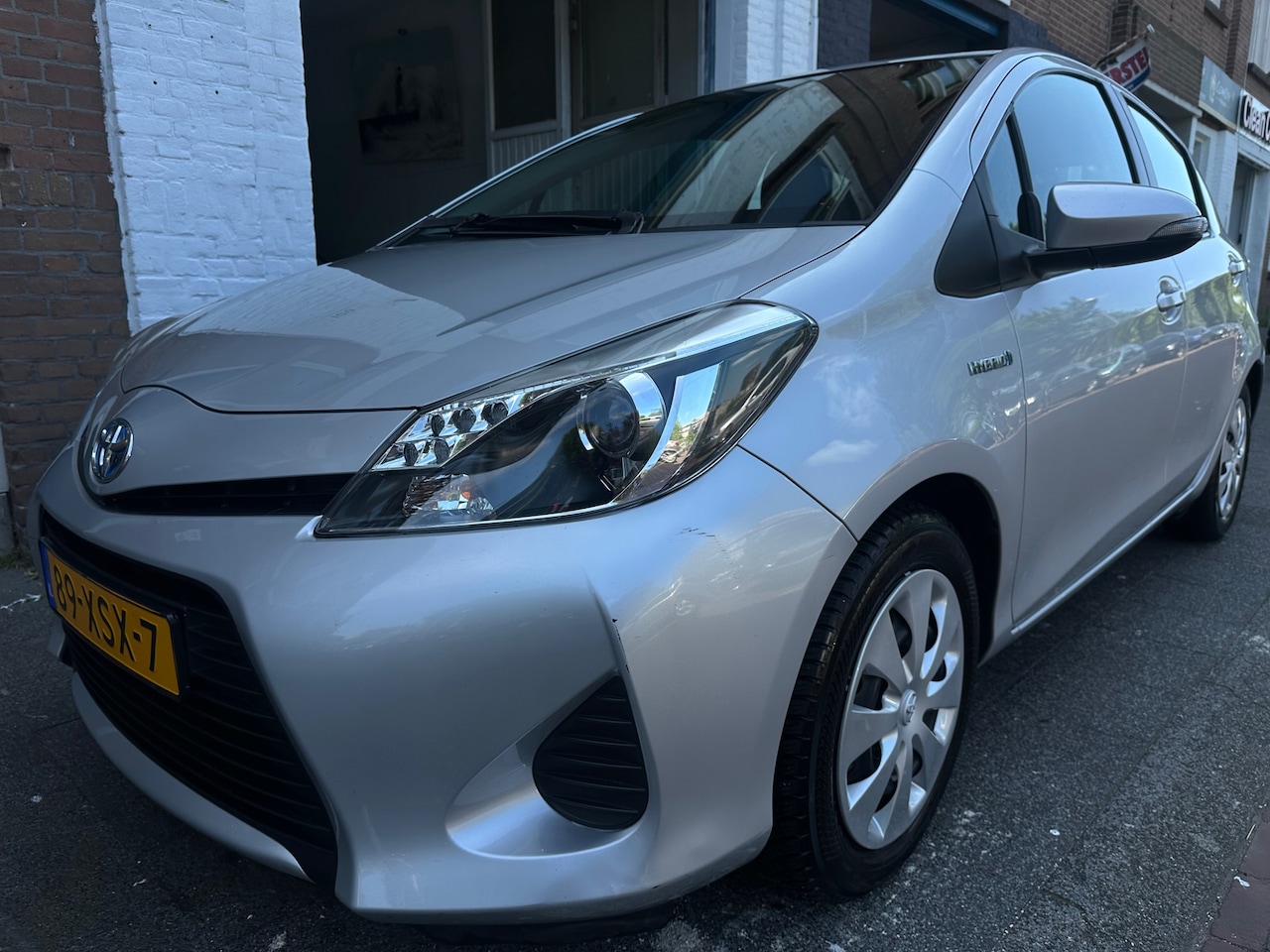 Toyota Yaris - 1.5 Full Hybrid Aspiration 1e Eigenaar Dealer Onderhouden 51000km NAP - AutoWereld.nl