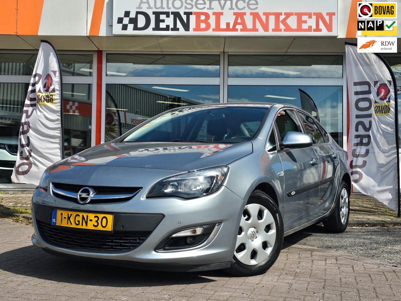 Opel Astra - 1.4 Turbo Design Edition Automaat BJ.2013 / Navi / Cruise / Pdc - AutoWereld.nl