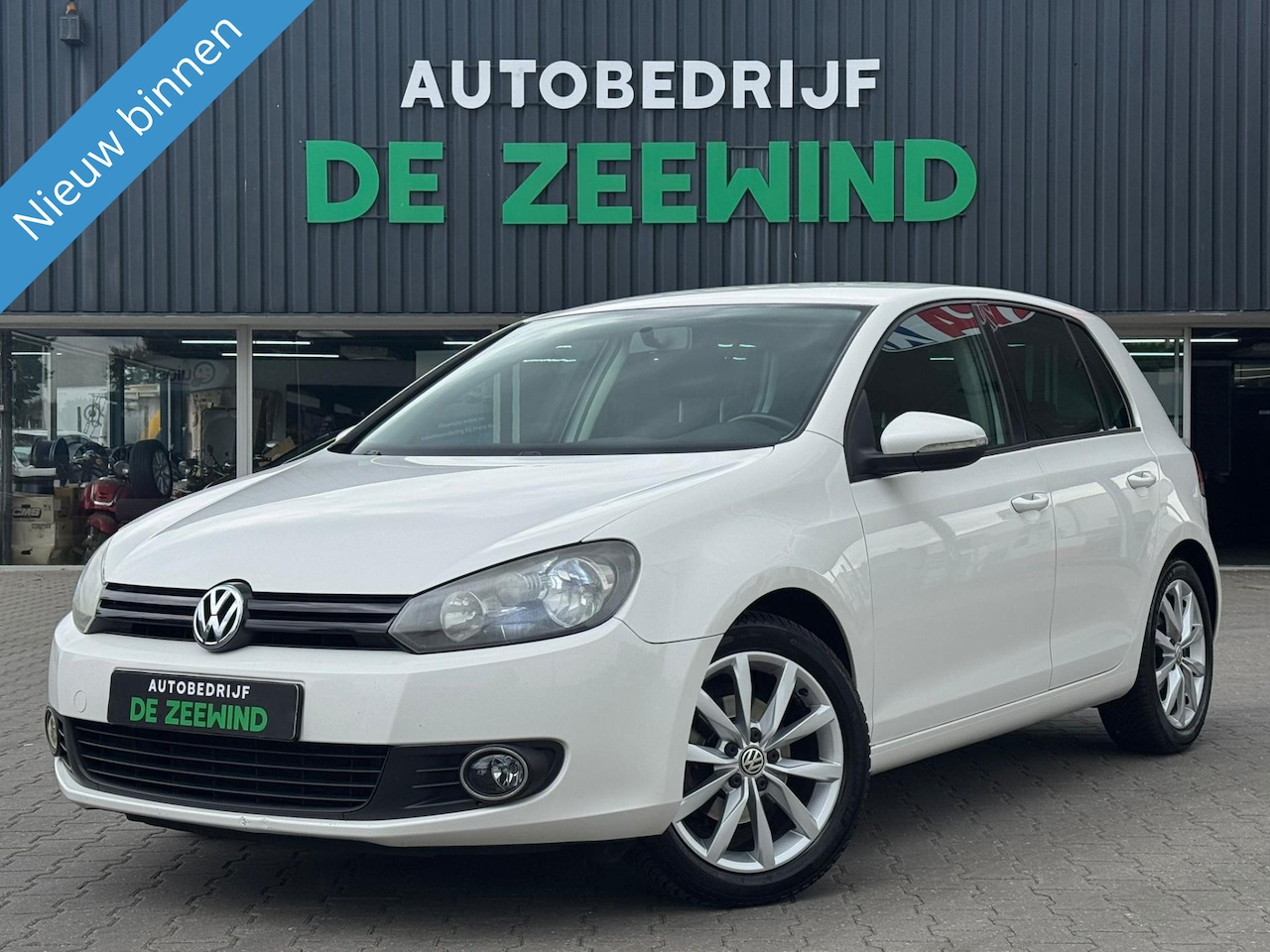 Volkswagen Golf - 1.4 wit|navi|Apple carplay|Rijklaar - AutoWereld.nl