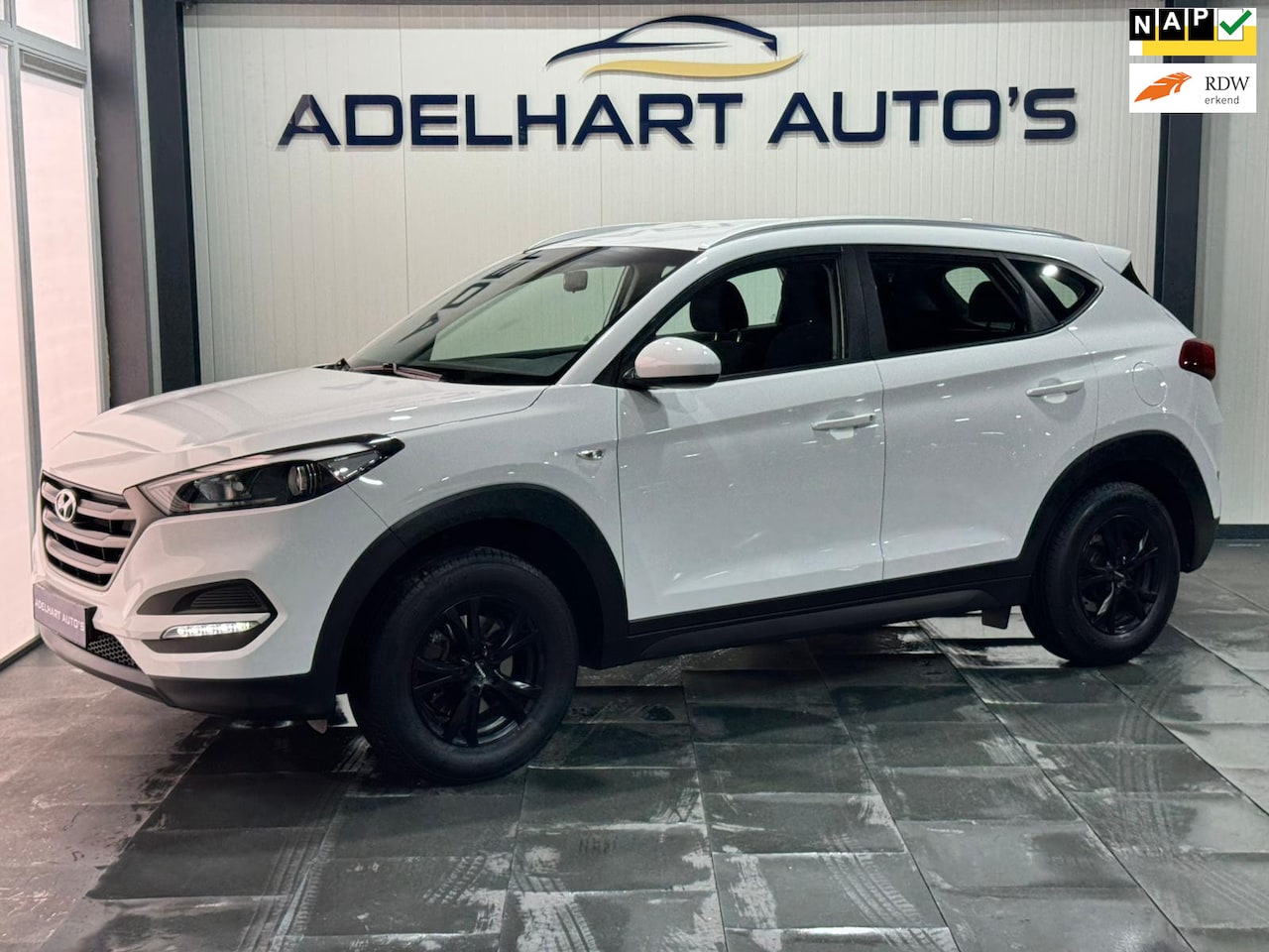 Hyundai Tucson - 1.6 GDi Comfort / Navigatie full map / Camera / Cruise control / Parkeer sensoren / Stoelv - AutoWereld.nl