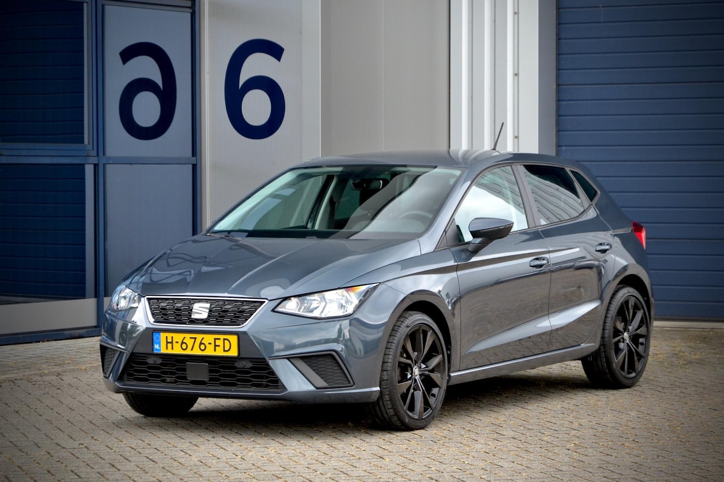 Seat Ibiza - 1.0 TSI 95Pk / NL Auto / 1e EIG. / 18" L.M. / Navi / Clima / Camera - AutoWereld.nl