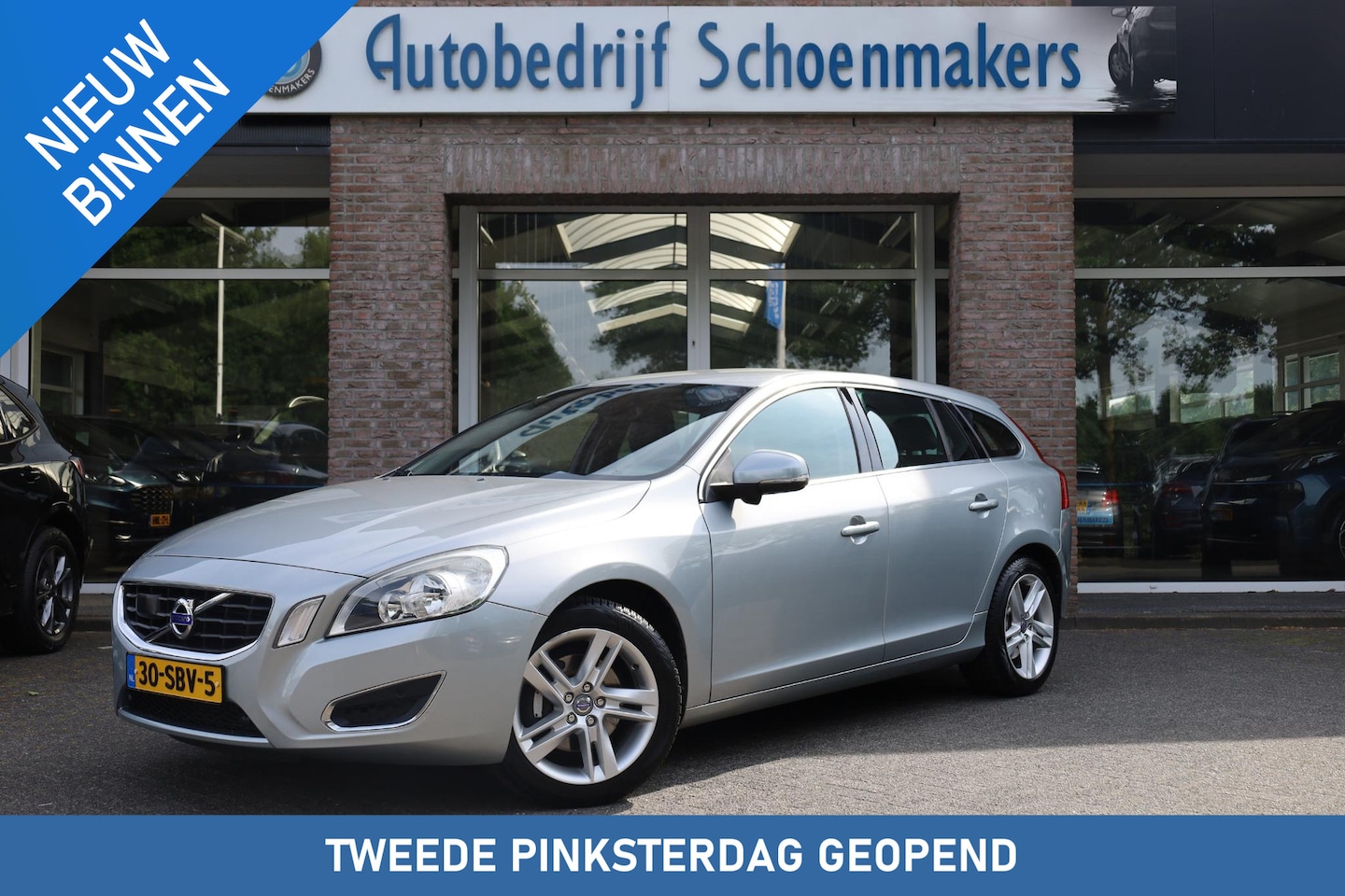 Volvo V60 - 2.0T Momentum TREKHAAK LEER LANE-ASSIST BLISS CRUISE CLIMA NAVI ELEC-SPIEGELS NAP 2XPDC 17 - AutoWereld.nl