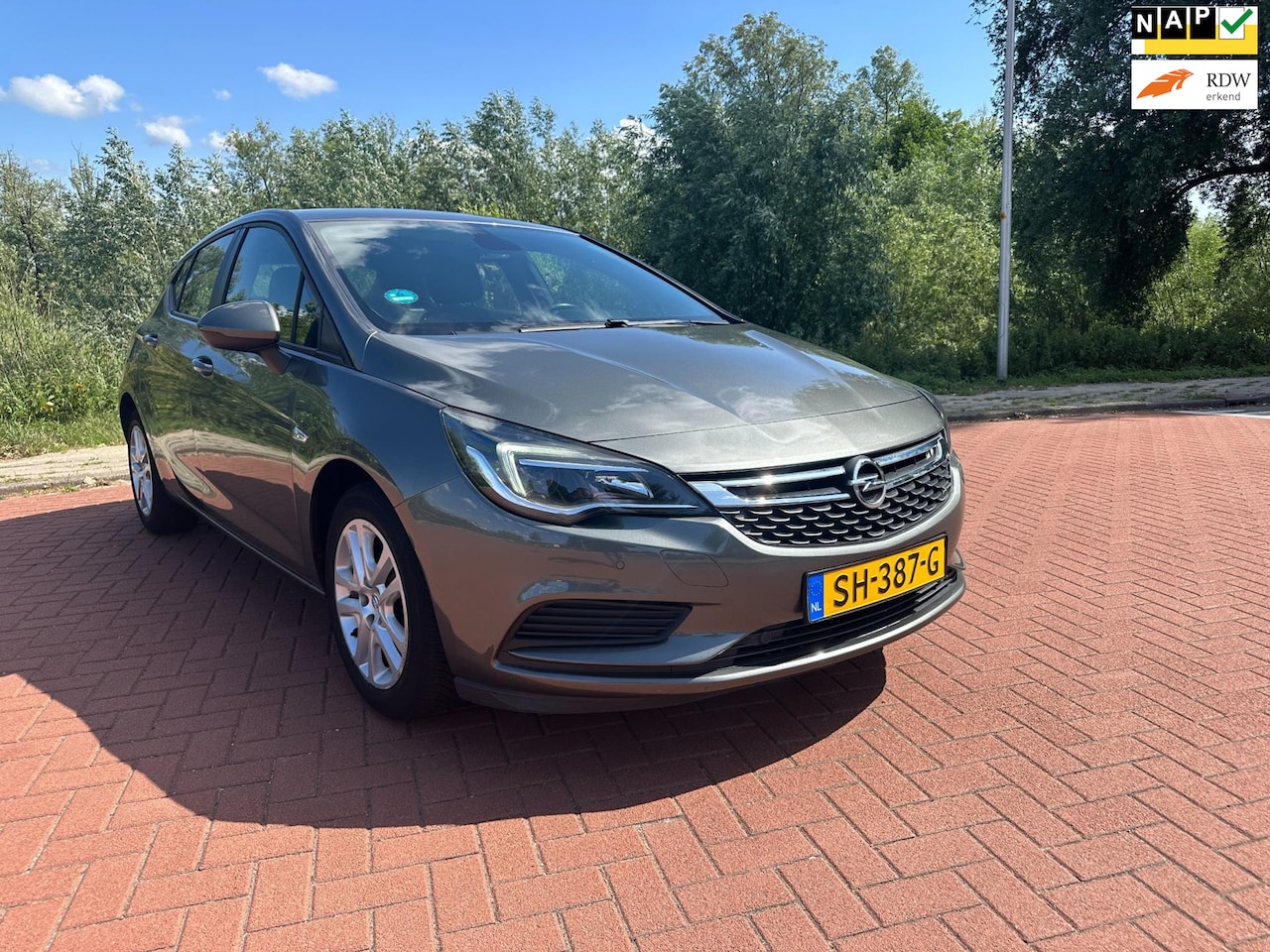 Opel Astra - 1.0 Online Edition Nap/Navi/Airco - AutoWereld.nl