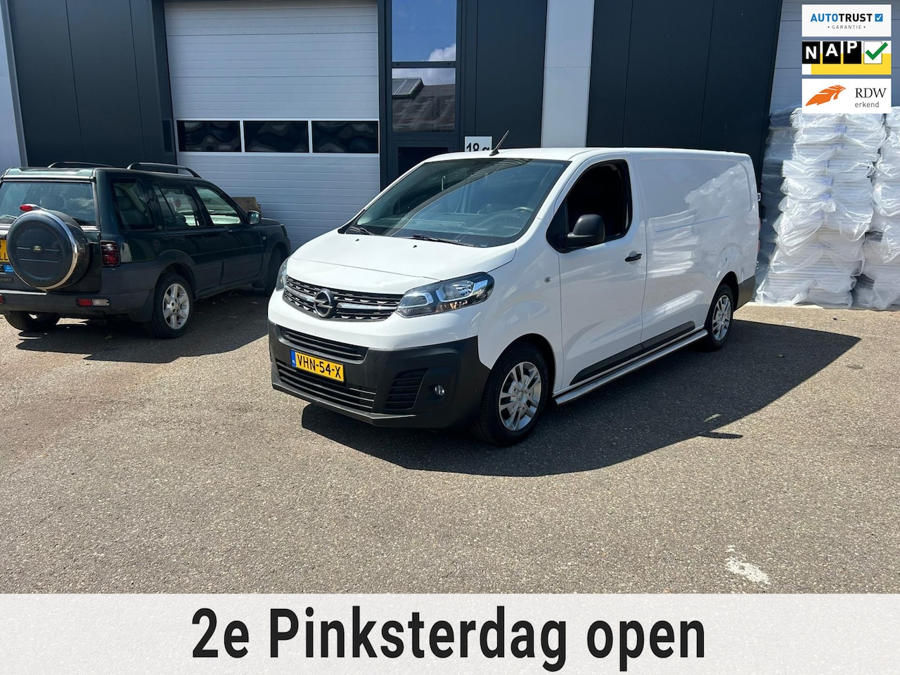 Opel Vivaro - 2.0 CDTI L2H1 Edition 88373 km - AutoWereld.nl