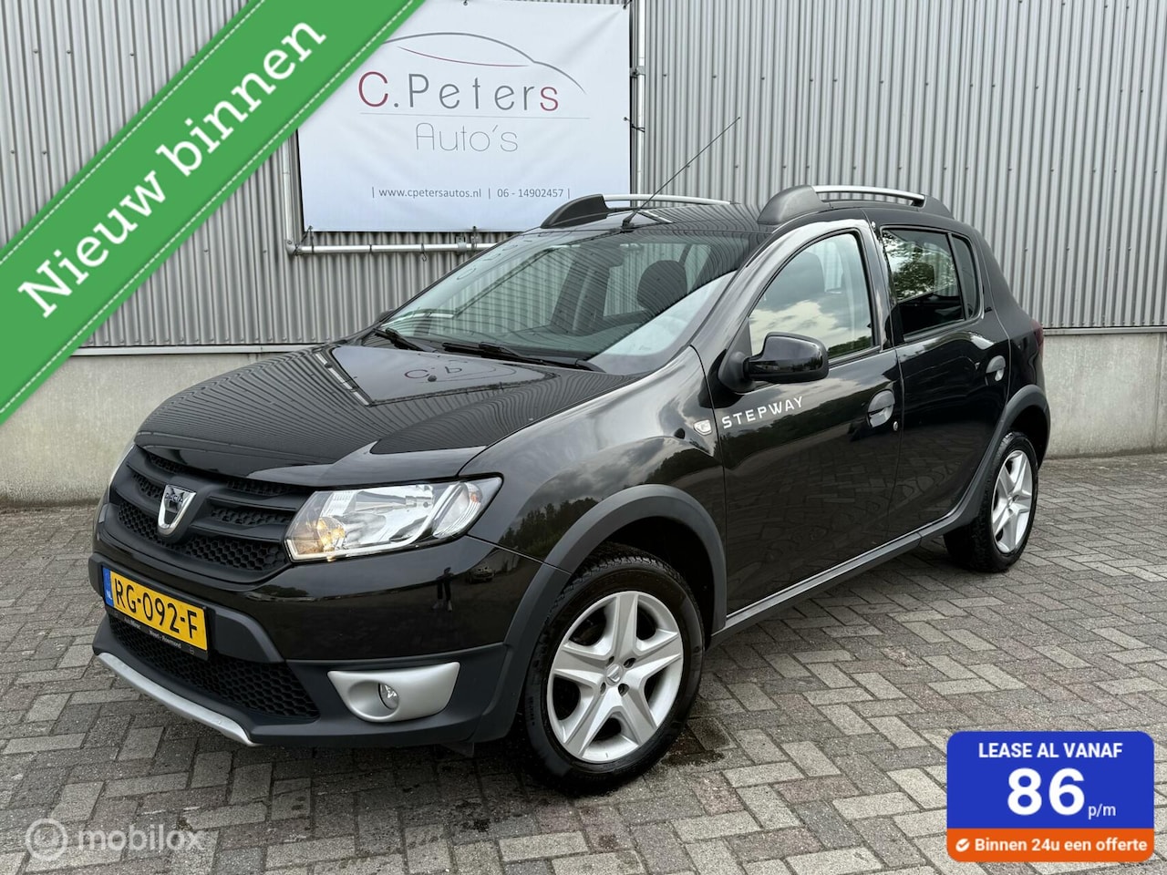 Dacia Sandero Stepway - 0.9 TCe Lauréate 2015 / Airco / Navigatie / Bluetooth / 2e eigenaar NAP - AutoWereld.nl