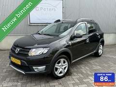 Dacia Sandero Stepway - 0.9 TCe Lauréate 2015 / Airco / Navigatie / Bluetooth / 2e eigenaar NAP