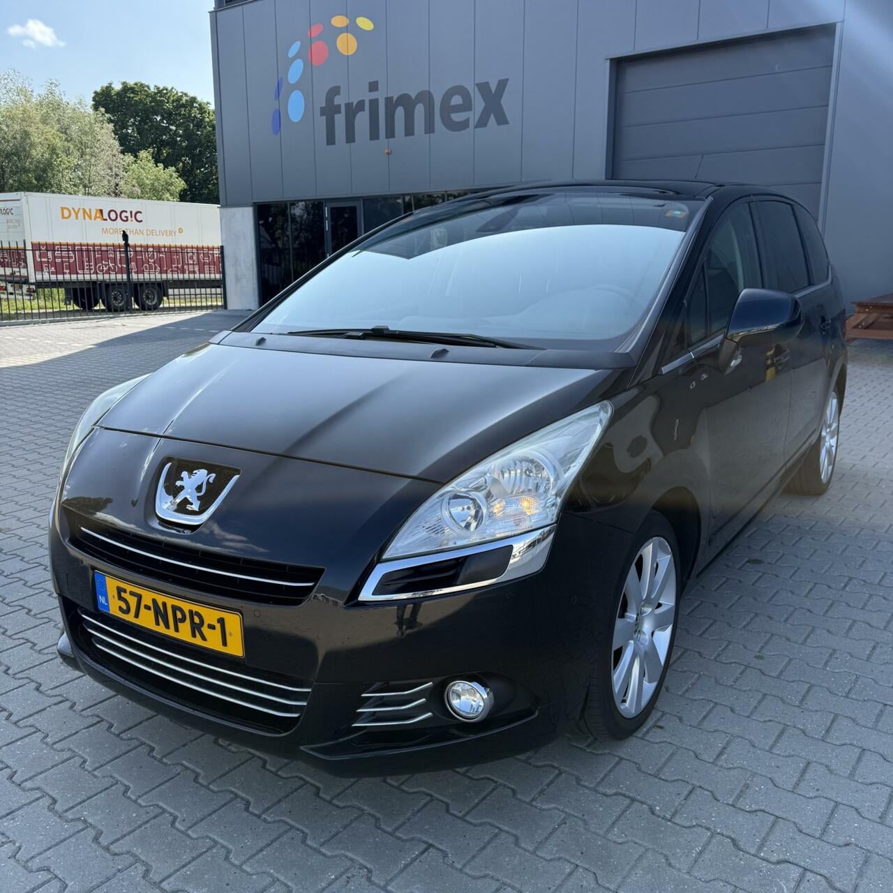 Peugeot 5008 - 1.6 ST 7 Persoon | Panoramadak | NW APK!! - AutoWereld.nl