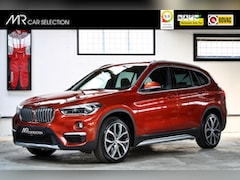 BMW X1 - sDrive20i Orange Edition II | Panoramadak | Head-Up | Trekhaak | 19 inch | 2e eigenaar | N
