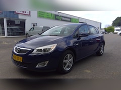 Opel Astra - 1.4 Selection