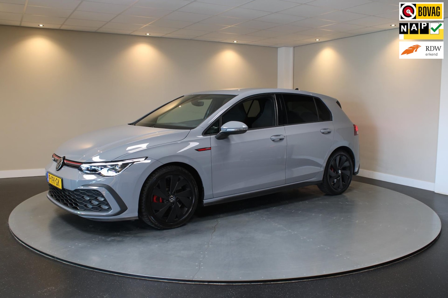 Volkswagen Golf - 2.0 TSI GTI *Grote Beurt/4 Nieuwe Banden* 245Pk! Carplay - AutoWereld.nl