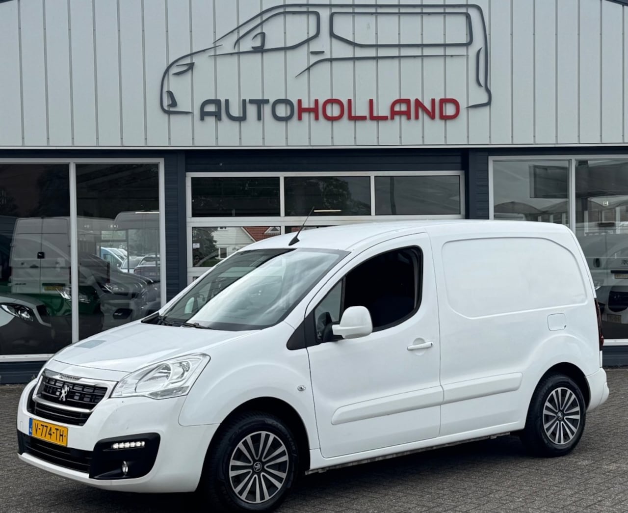 Peugeot Partner - 1.6 HDI 55KW 75PK EURO 6 AIRCO/ NAVIGATIE/ CRUISE CONTROL/ 100% DEALERONDERHOUDEN - AutoWereld.nl