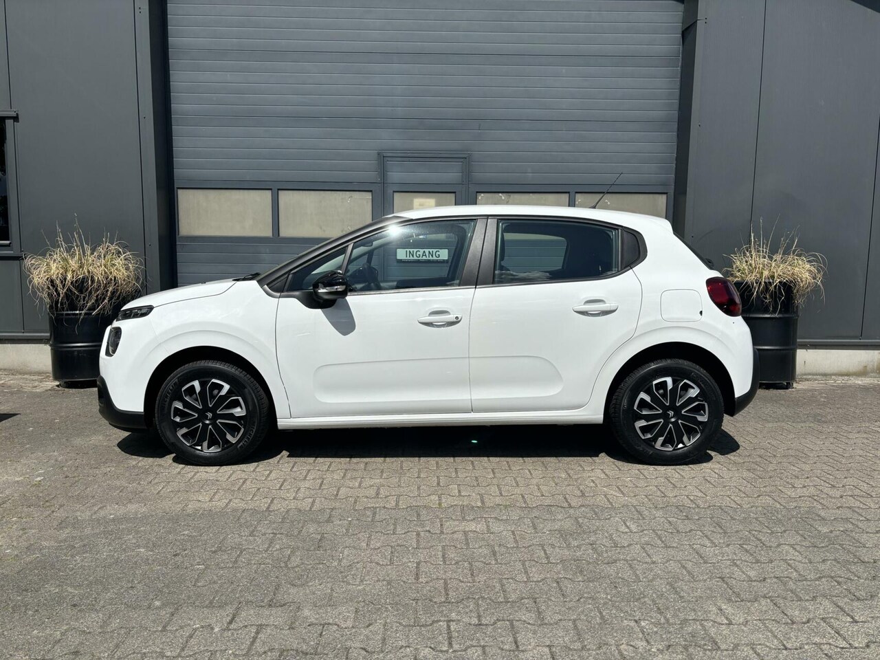 Citroën C3 - 1.2 Business Airco, Cruise Control/ AppleCarPlay/ AndroidAuto!!