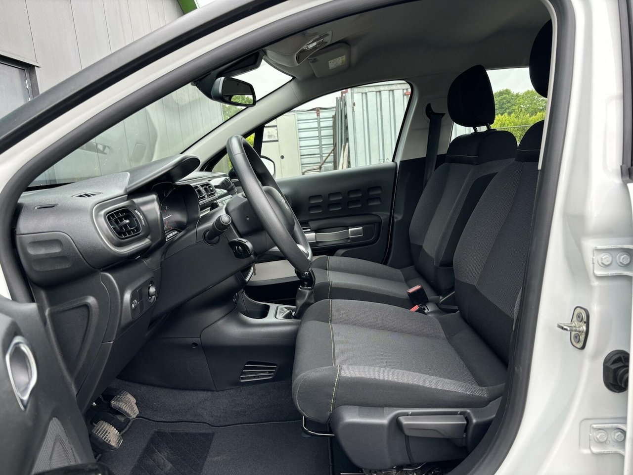 Citroën C3 - 1.2 Business Airco, Cruise Control/ AppleCarPlay/ AndroidAuto