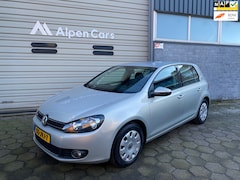 Volkswagen Golf - 1.4 TSI Highline Airco / Cruise controle / Alcantara / LED Achterlichten / APK 01-2026