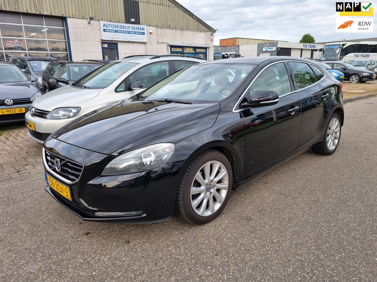 Volvo V40 - 1.6 D2 Momentum NAV.+ Clima Bj:2012 NAP! - AutoWereld.nl