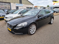 Volvo V40 - 1.6 D2 Momentum NAV.+ Clima Bj:2012 NAP