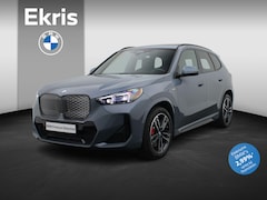 BMW iX1 - eDrive20 M Sportpakket Pro | Premium Pack | Comfort Pack | Travel Pack | Stuurwiel Verwarm