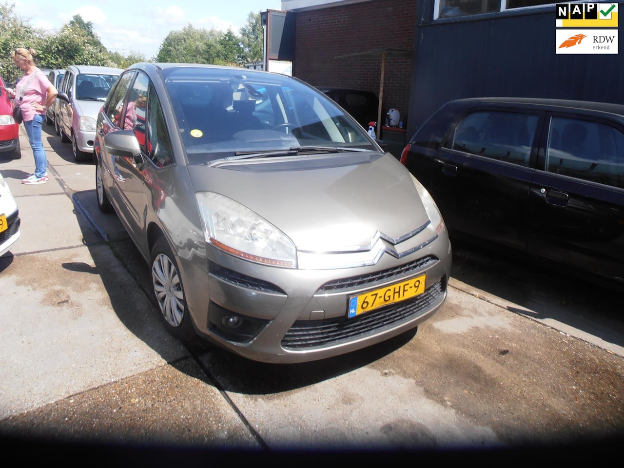 Citroën C4 Picasso - 1.8-16V Ambiance 5p.st bekr elek pak nap apk - AutoWereld.nl