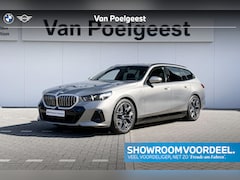 BMW 5-serie Touring - 530e M Sport Edition | Travel Pack | Trekhaak met elektrisch wegklapbare kogel