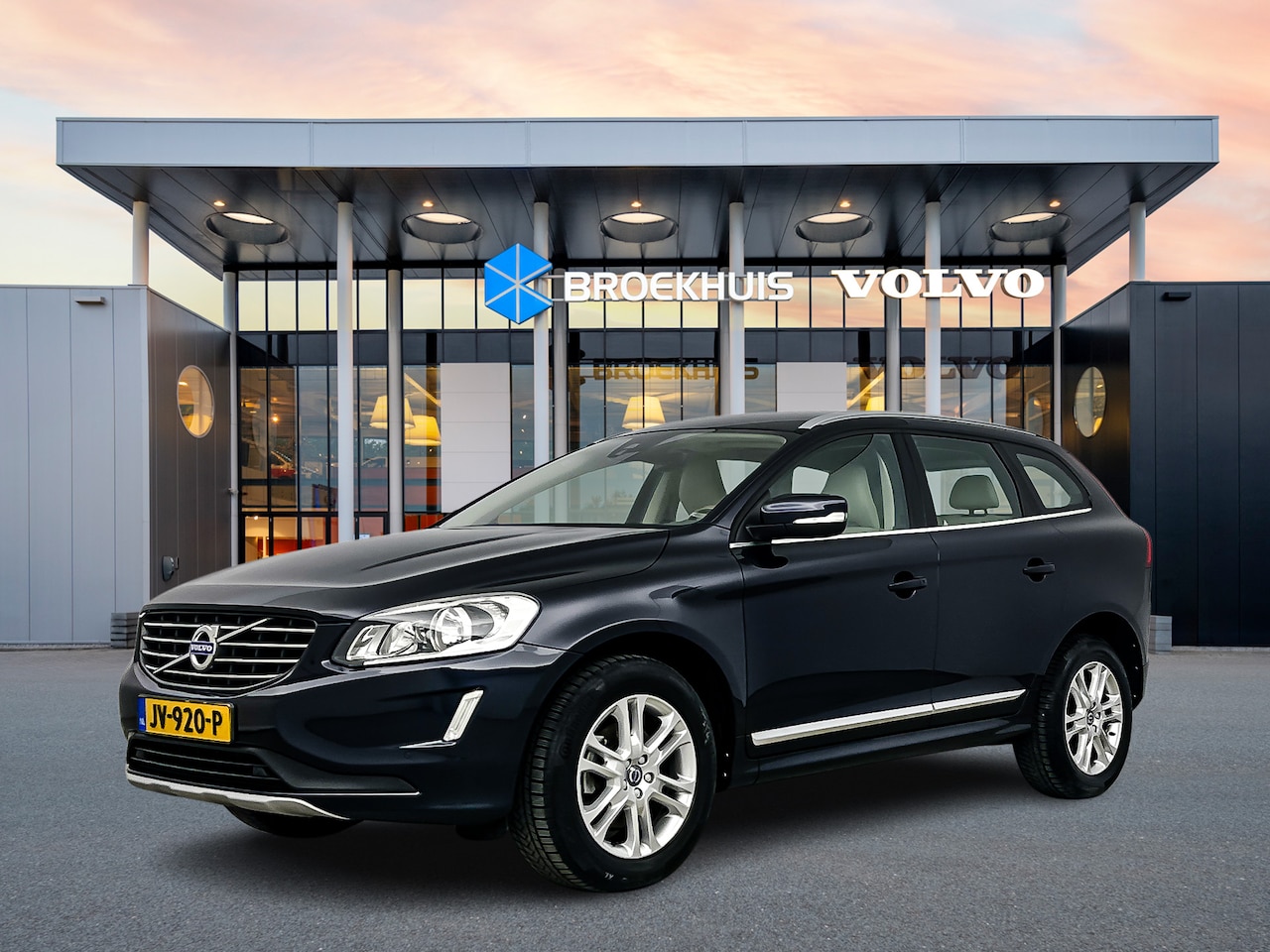 Volvo XC60 - T5 Summum | 18" | Beige Leder | Houtinleg | Elektr. verstelbare best. stoel | Trekhaak | P - AutoWereld.nl