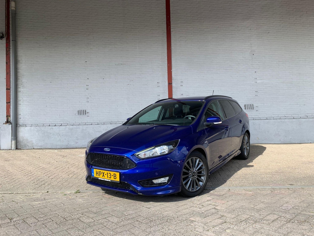 Ford Focus Wagon - 1.0 Titanium |ST-Line!|Winter Pakket!| - AutoWereld.nl