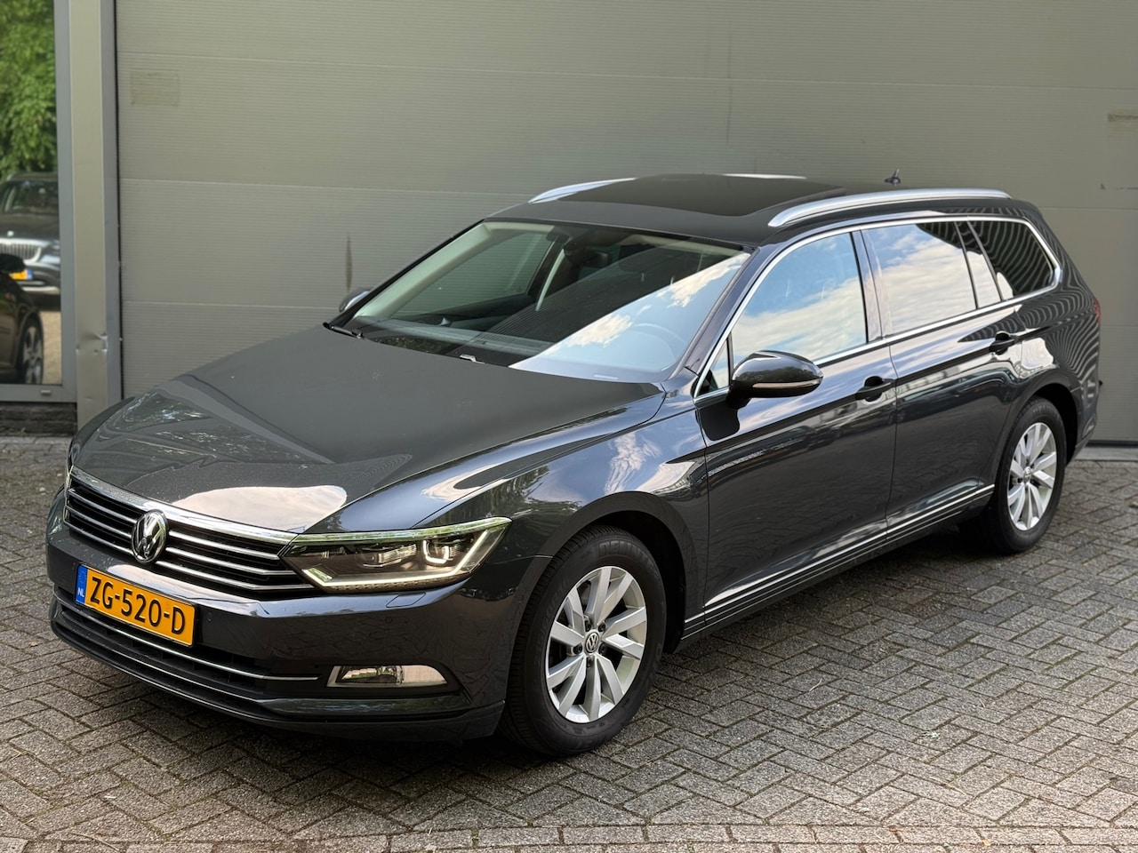 Volkswagen Passat Variant - 1.5 TSI Comfortline Business l Pano l Automaat l Navi l ACC l Climate l Zeer goede nette a - AutoWereld.nl