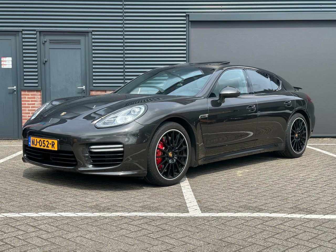 Porsche Panamera - TURBO - AutoWereld.nl