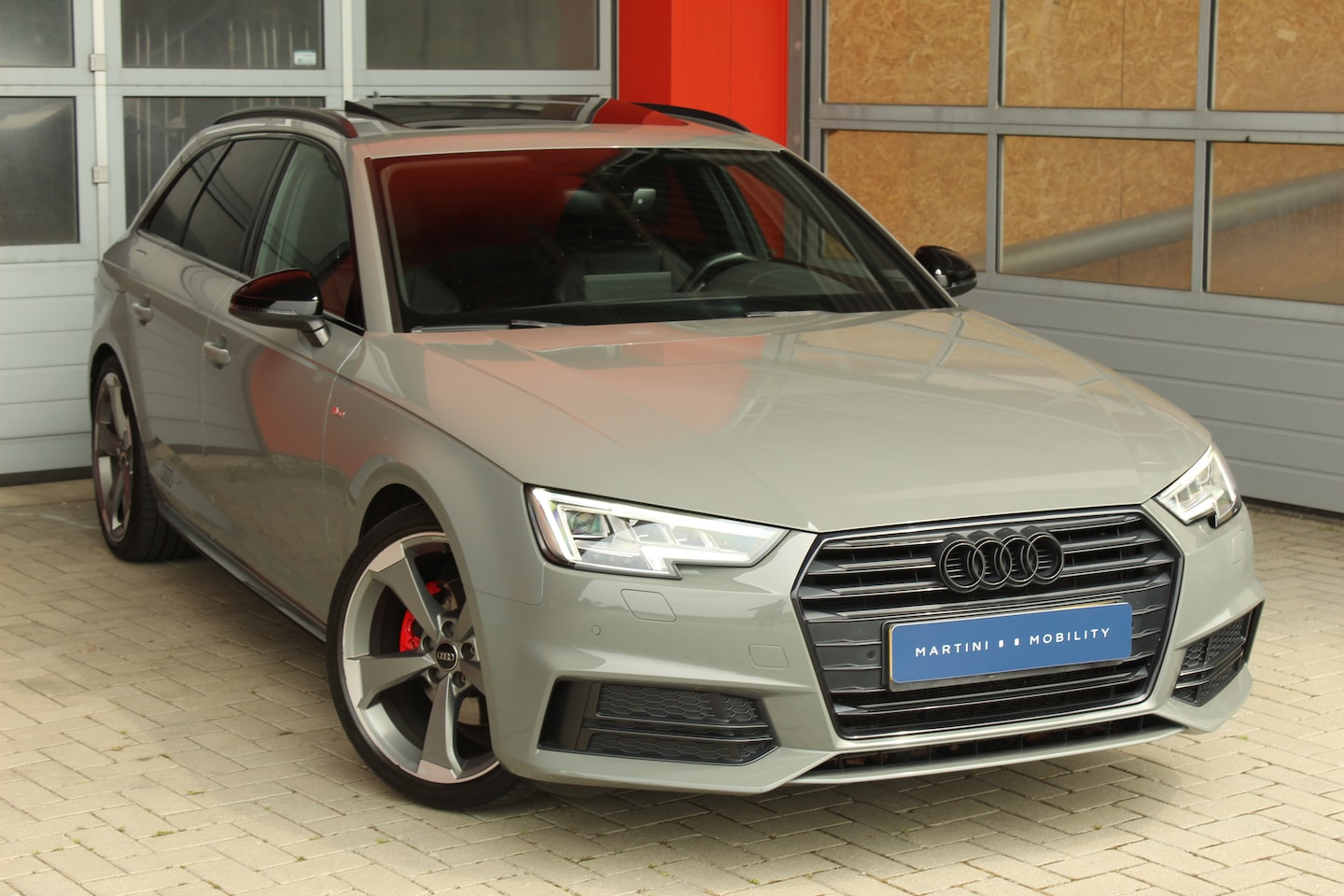 Audi A4 Avant - 1.4 TFSI Sport S line black edition | Pano | B&O | Schuif/kantel | LED Matrix | - AutoWereld.nl