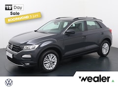 Volkswagen T-Roc - 1.5 TSI Style | 150 PK | Trekhaak | Navigatiesysteem | Adaptive cruise control |